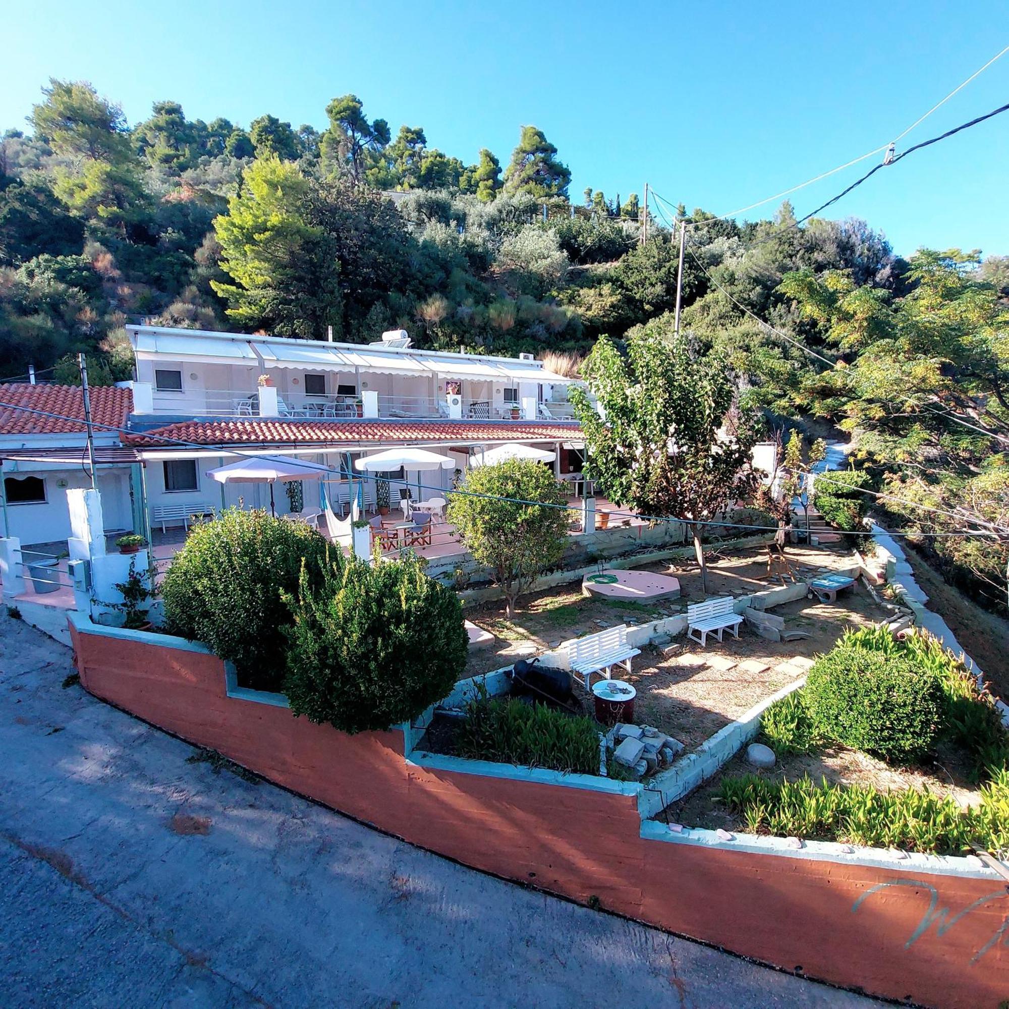 Maeiz Skopelos Exterior photo
